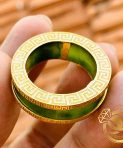 Cặp nhẫn Ngọc Bích 2 viền vàng Hoa Văn có thiết kế tinh xảo
