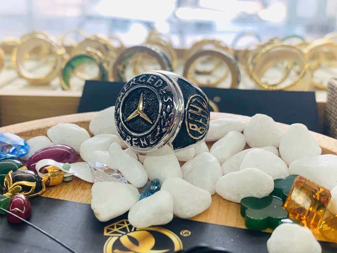 Nhẫn Mercedes Benz vàng 18K đúc nguyên khối SANG CHẢNH đẹp mắt