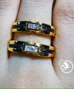 nhẫn cưới phong thủy đính đá trắng vàng Ý đơn giản