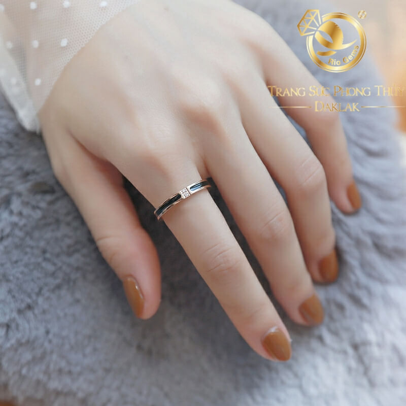 Nhẫn ngón trỏ vàng Hồng mini đính Cz trắng – Bảng 3 mm (lông FAKE) đính đá đẹp