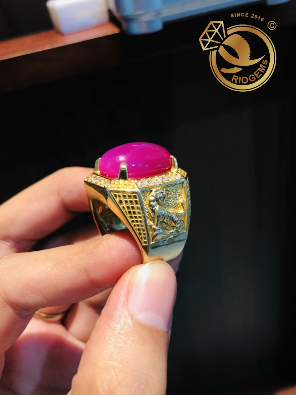 Nhẫn nam vàng 18K đính Ruby khủng hàng Yên Bái (dành cho ngón tay LỚN) đem lại nhiều may mắn
