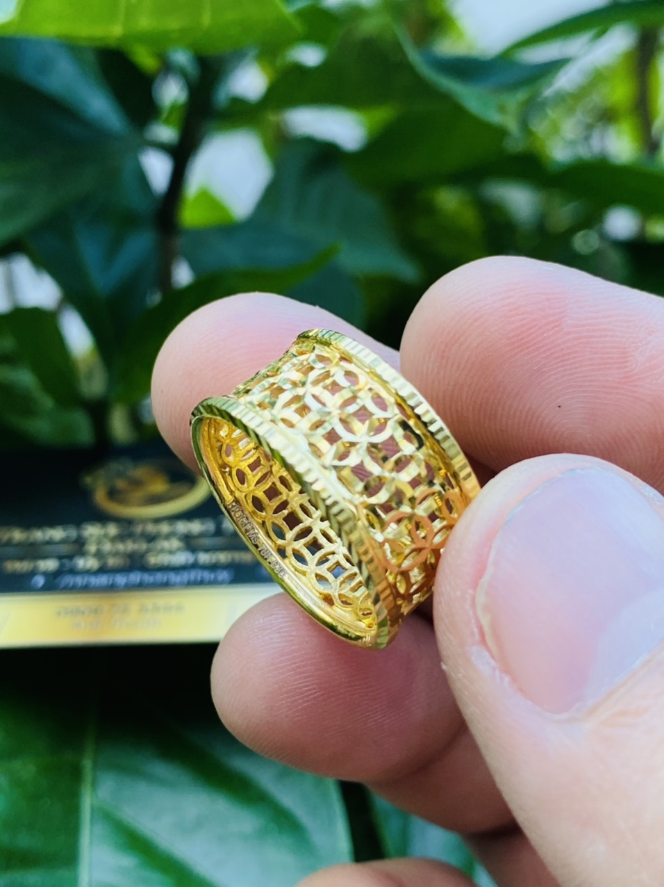 Nhẫn vàng trơn 1 chỉ cho nam 0.6 mm phong thủy (vàng 18K)