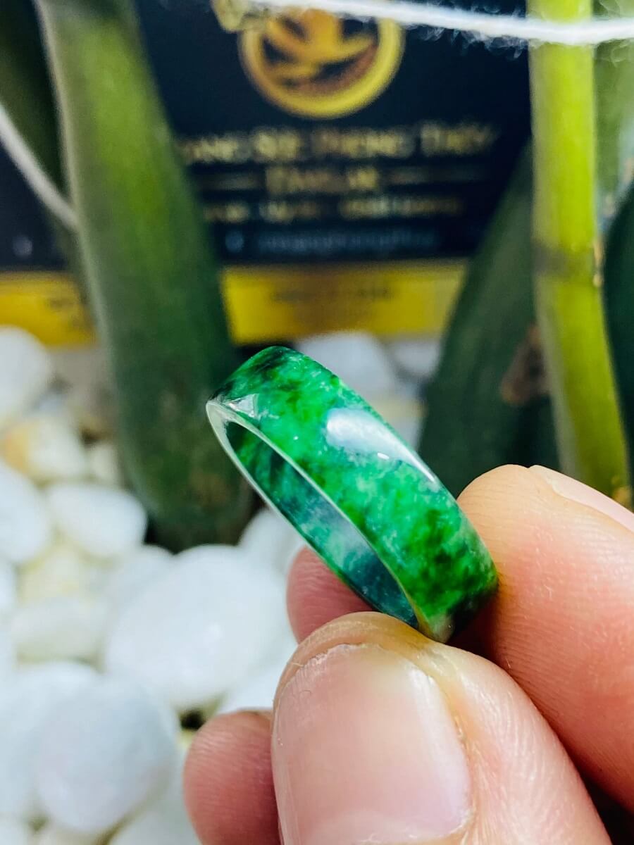 Nhẫn Ngọc Cẩm Thạch Jadeite TỰ NIHIÊN 100% vuông 5mm (hàng hạng A) chất lượng