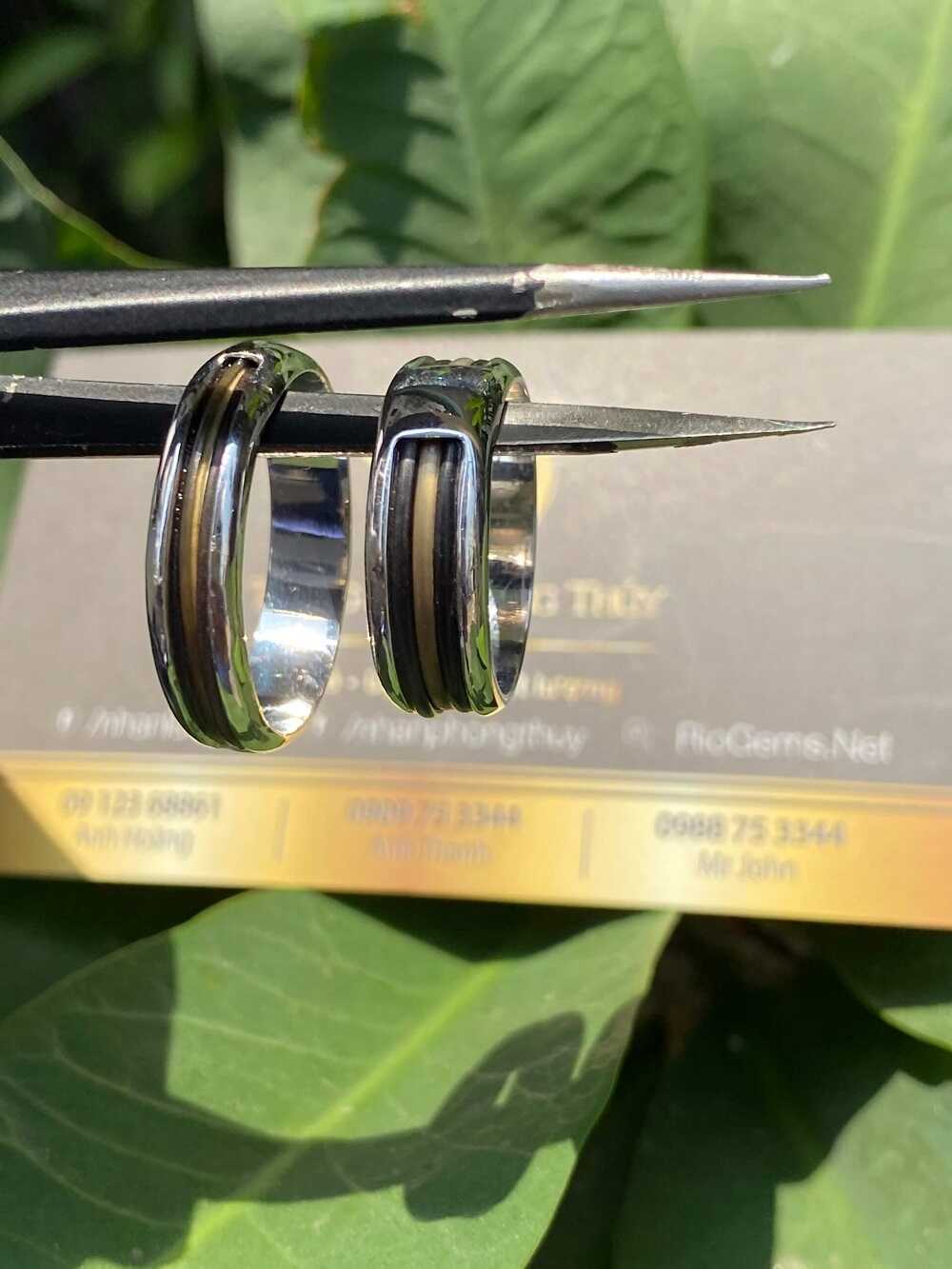 Cặp nhẫn vàng Trắng luồng Lông trắng – đen Thái Lan (lông FAKE) tinh tế