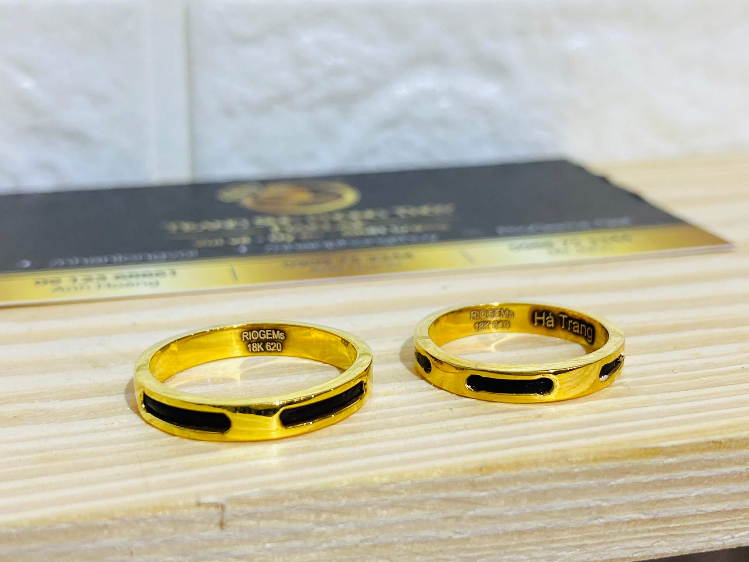 Cặp nhẫn vuông vàng 18K 3li nam nữ khắc tên MIỄN PHÍ mang lại may mắn cho tình yêu