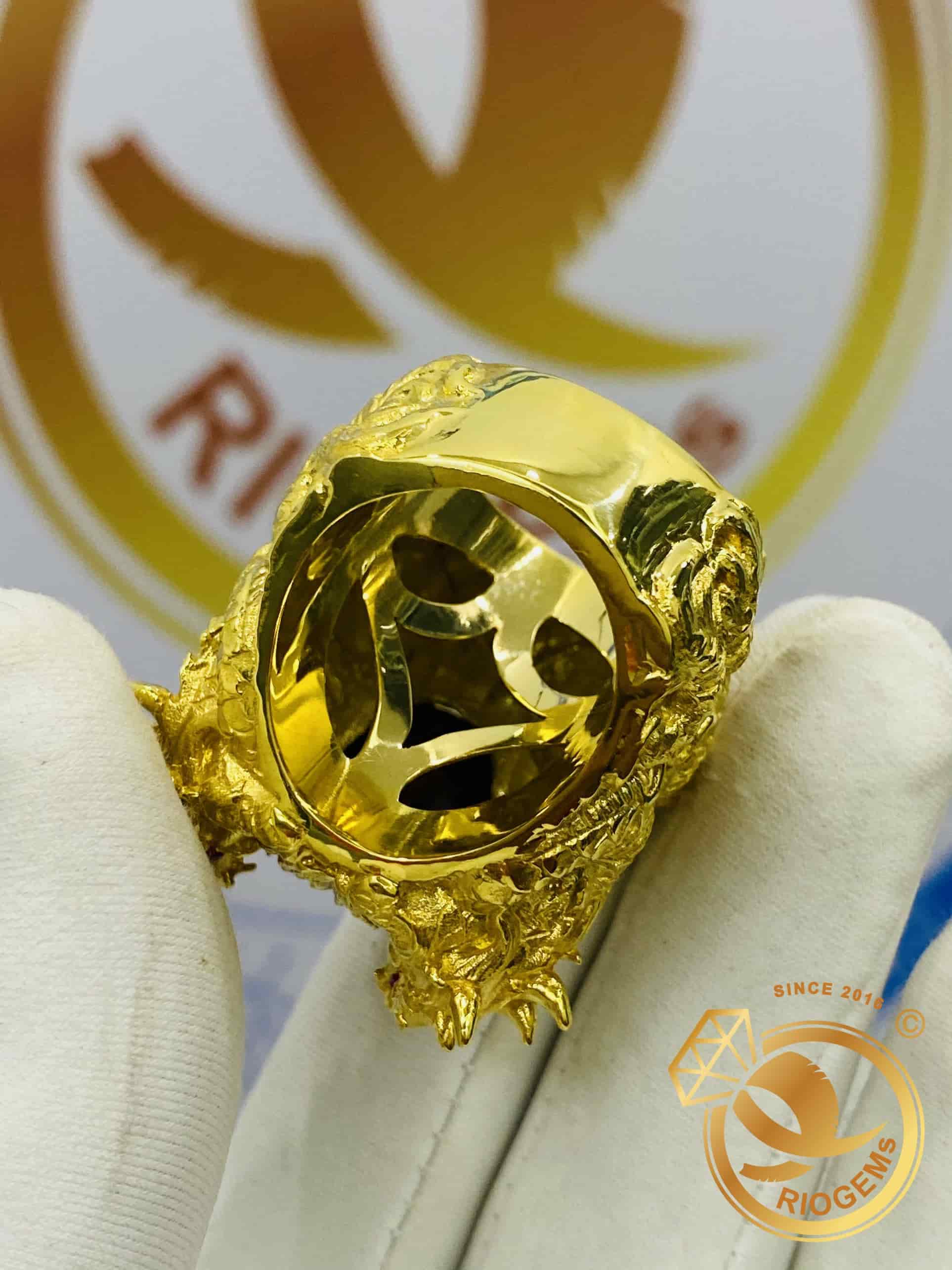 Nhẫn nam vàng hình Rồng đính Ruby Yên Bái