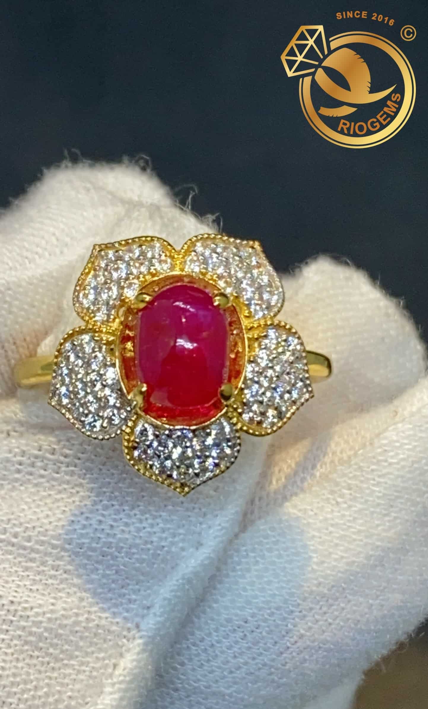 Nhẫn đá ruby nữ đẹp