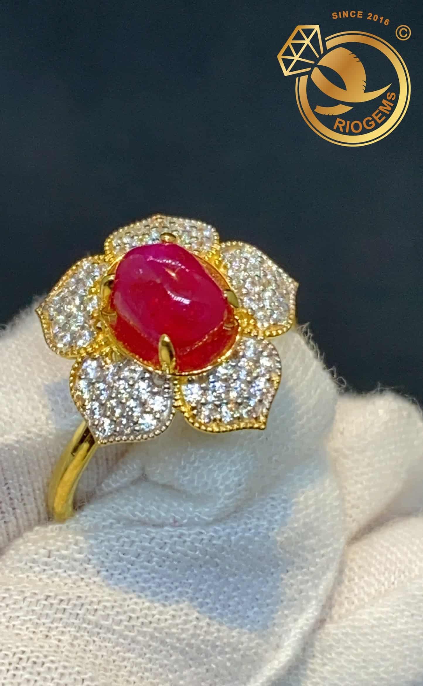 Nhẫn nữ ruby lục yên