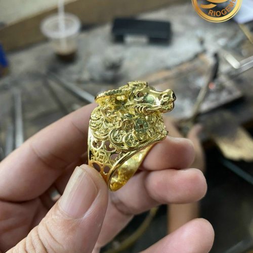 Nhan VANG Dau Trau 18K khac Kim Tien 1 Nhẫn VÀNG 18 phong thủy