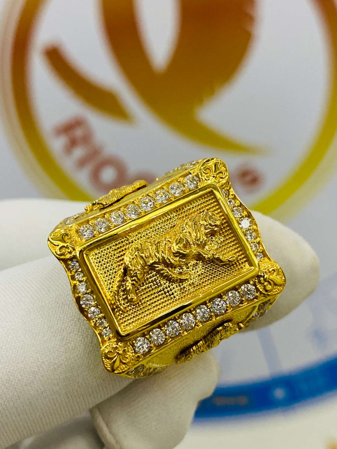Nhẫn vàng 610 là gì? Giá nhẫn vàng 610 bao nhiêu tiền?