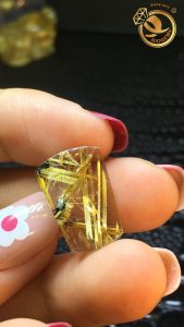 Mặt dây chuyền đá THẠCH ANH Tóc Vàng size 17,4x11,7x5mm