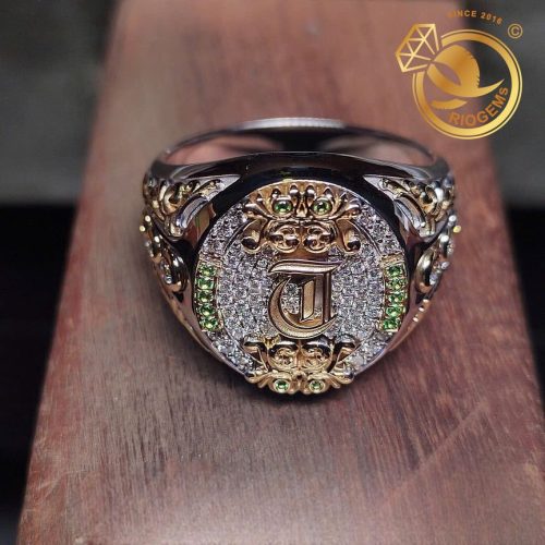 nhan hoa van nam dang signet chu cai noi 3d 0480afc0ce3d76632f2c result Nhẫn hoa văn nam dạng Signet chữ cái nổi 3D