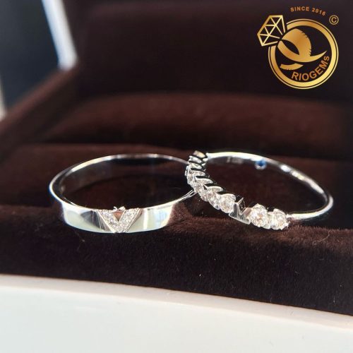 Cặp nhẫn cưới VÀNG Ý đính KIM CƯƠNG TỰ NHIÊN