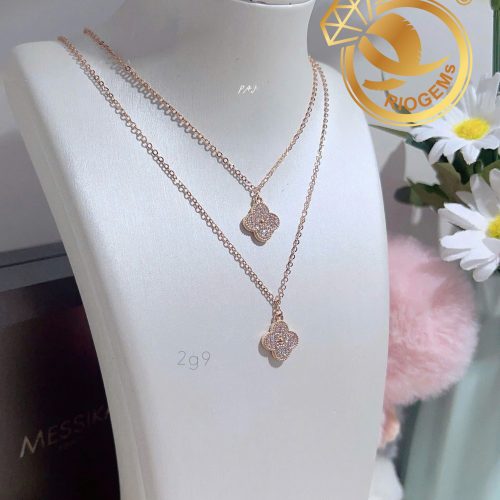 z7116607925609 a856bd79c4f39f6f50469f9c7c5b77e3 Dây chuyền cỏ 4 lá