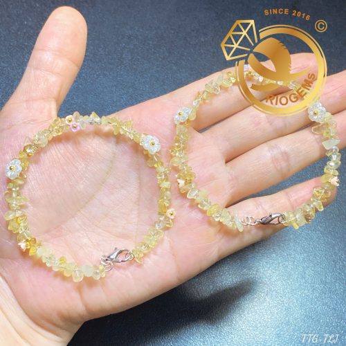 z7156618616387 97b64b264643f26aa924d38153d30995 Vòng tay phong thủy đá vụn